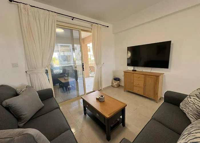 Apartament Royal-seacrest Oasis, Pool-side *