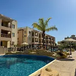 Royal-seacrest Oasis, Pool-side Πάφος