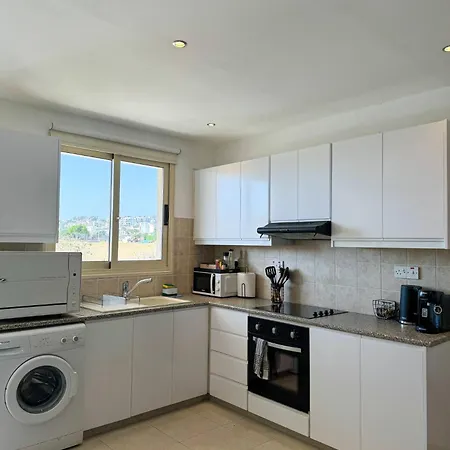 Royal-seacrest Oasis, Pool-side