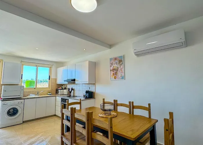 Apartmán Royal-seacrest Oasis, Pool-side Paphos