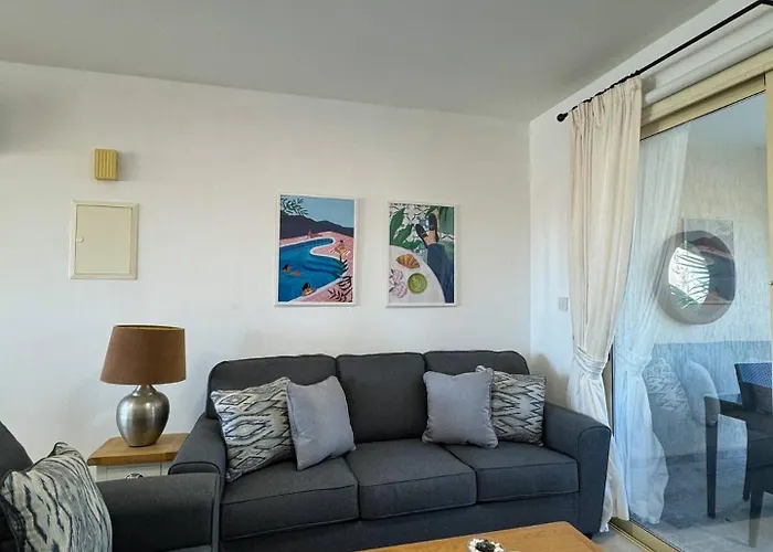 Royal-seacrest Oasis, Pool-side Apartmán