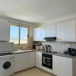 Appartement Royal-seacrest Oasis, Pool-side Paphos